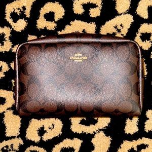 COACH make up case in black / brown! 🤎🖤